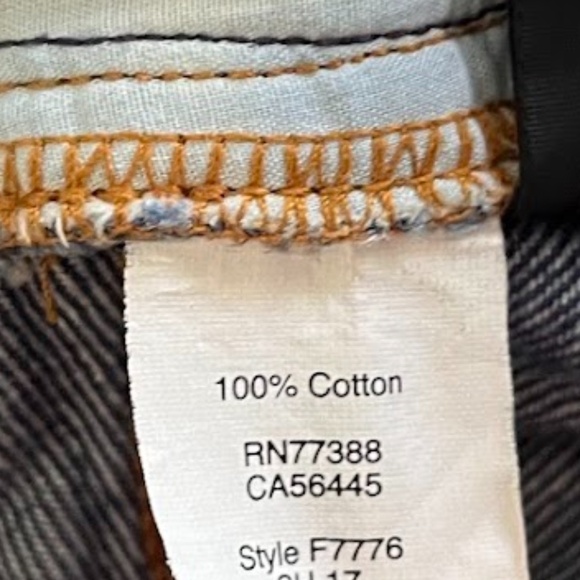 Jcrew Midrise Rawhem Jean Shorts, Sz 29, EUC - Picture 4 of 4